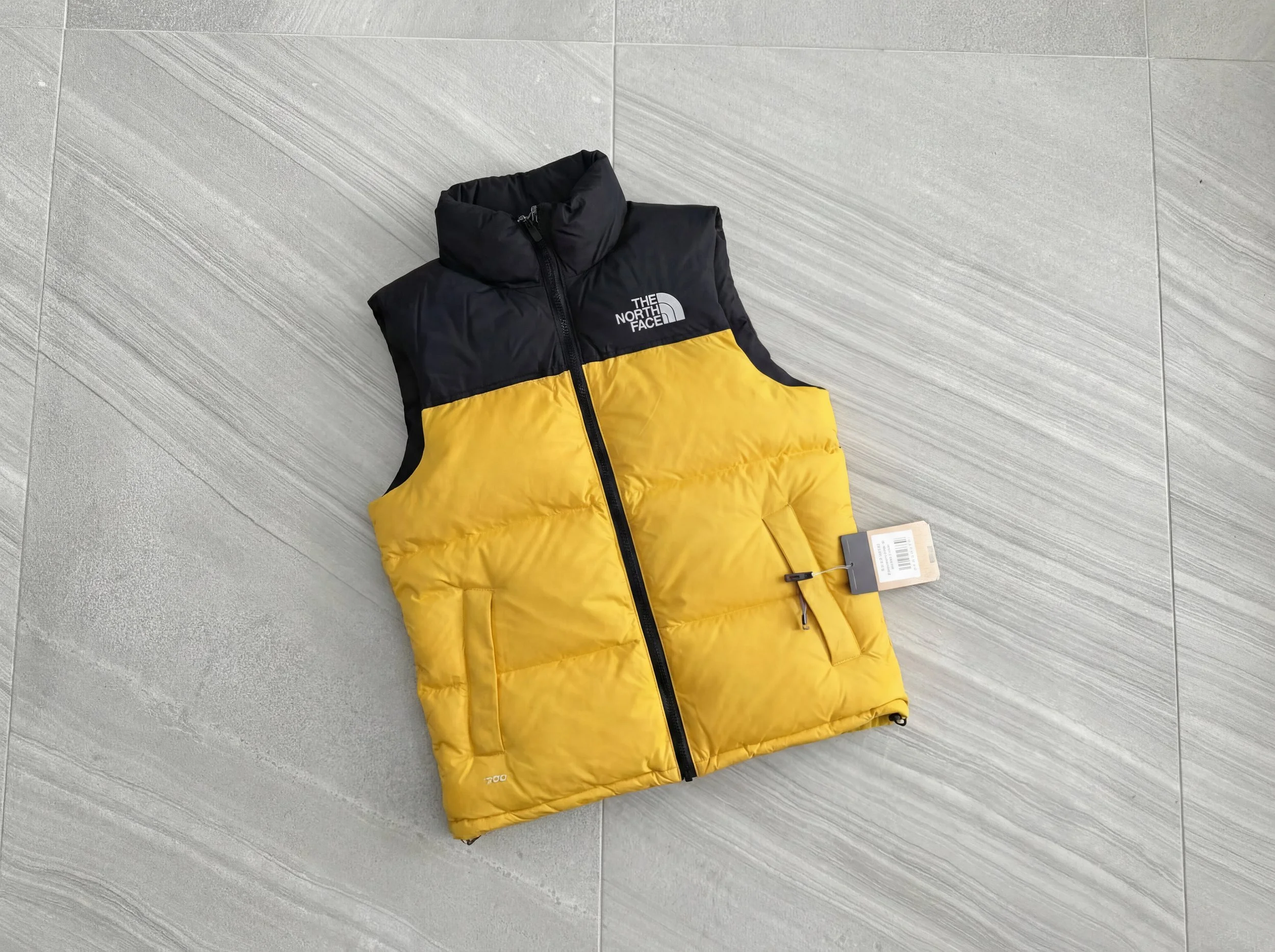 The North Face Unisex 1996 Retro Nuptse Vest – Black | Puffer Vest